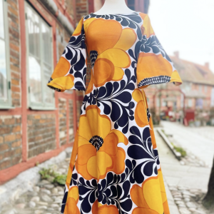 Förhandsbokning Gulsvart, Anna