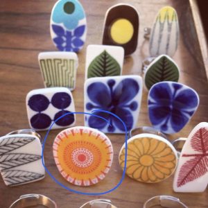 Saved and Remade Porslinsring Orange